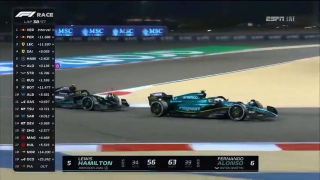 Fernando Alonso OVERTAKES Lewis Hamilton ( 2023 Bahrain GP ) смотреть онлайн