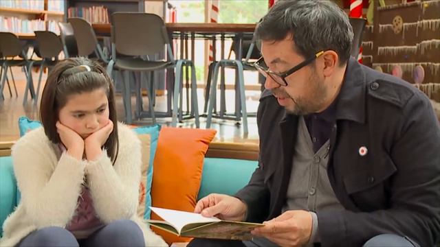 Jairo Buitrago, el escritor que asumió el reto de explicarles el conflicto a los niños смотреть онлайн