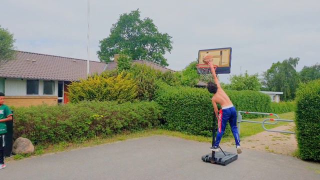 Dunk Contest 1 (Nearly 2.39 meters in the end) смотреть онлайн