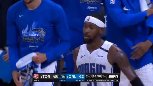Terrence Ross From Half Court At The Buzzer | Raptors VS Magic Game 3 смотреть онлайн