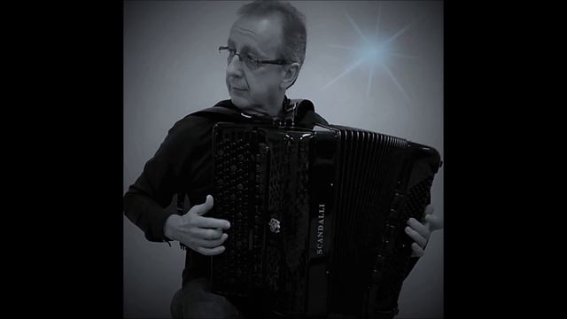 "Corridinho da Luz" - Música de José Massena Fialho - Interpretação de Hermenegildo Guerreiro смотреть онлайн