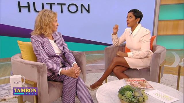 Lauren Hutton on Her Groundbreaking Stance to Be Paid for Beauty Ads смотреть онлайн