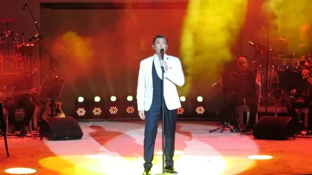Here’s to the heroes. Mario Frangoulis. Piraeus. 31.8.2022. смотреть онлайн