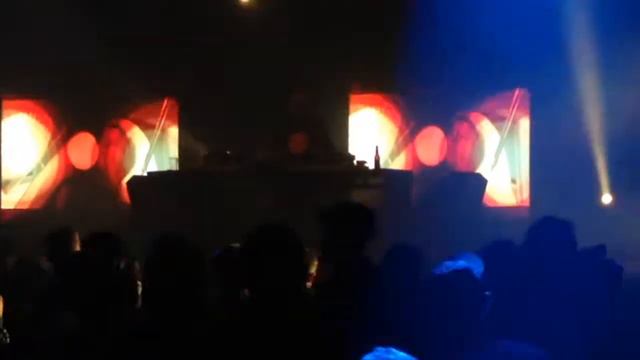 Andy Votel - Bluedot2017 смотреть онлайн