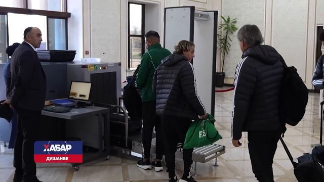 Роберто Манчини бо дастаи Арабистони Саудӣ ба Душанбе омад смотреть онлайн