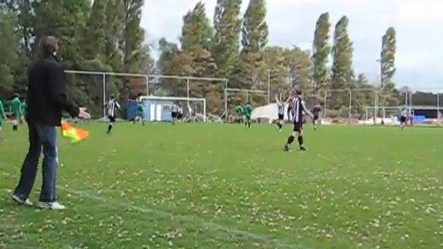 Goal Roy tegen Alphense boys смотреть онлайн