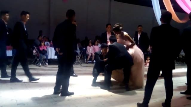 El mejor vals de XV de Monserath Guzman Gurrola смотреть онлайн