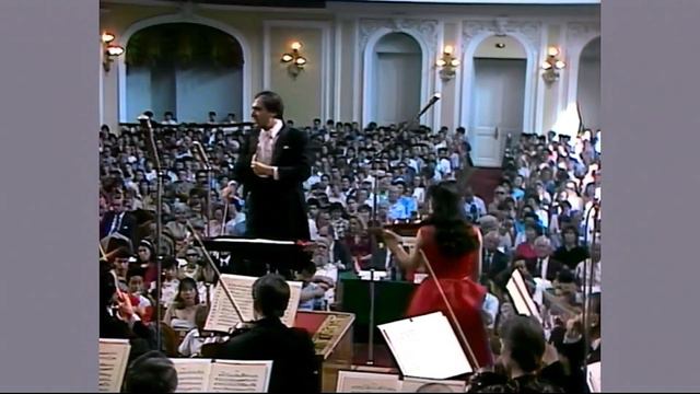 AKIKO SUWANAI（諏訪内晶子）1990　「The Violin Concerto In D Major, Op. 35」