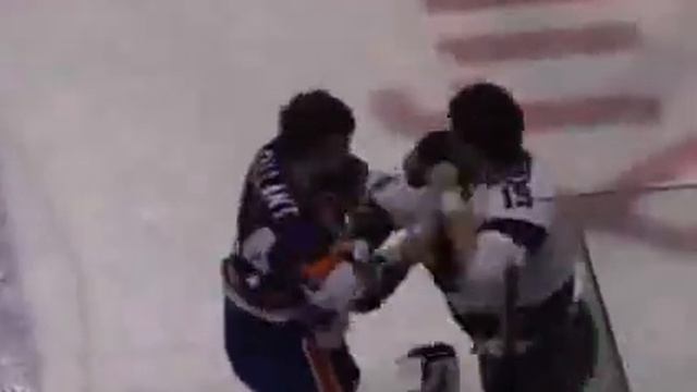 111712-Gallant vs Rechlicz.wmv смотреть онлайн