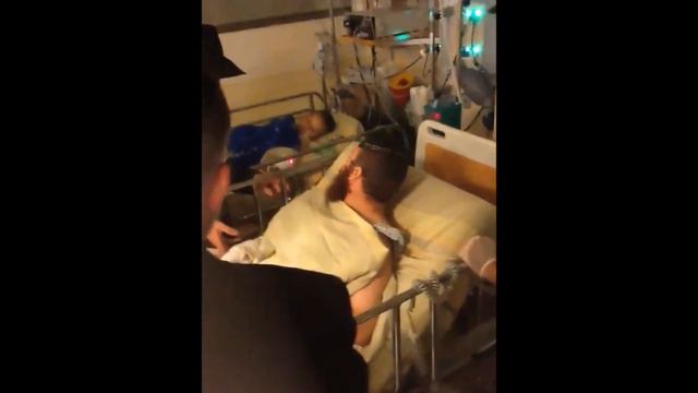 Father is Informed of Wife's Tragic Murder and Children's Survival смотреть онлайн