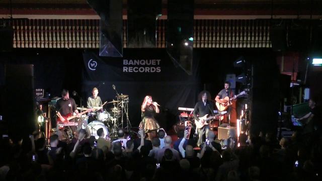 Natalie Imbruglia at Pryzm, Kingston смотреть онлайн