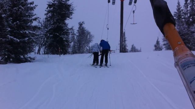 Oskar och Fredrik i liften, Åreresan 2012 смотреть онлайн