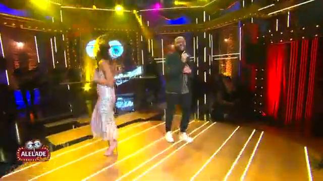 Berkay'ın klibi için dans eden Oykü Çelik yürekleri hoplattı. #öyküçelik #berkay #dance #dans #klip смотреть онлайн