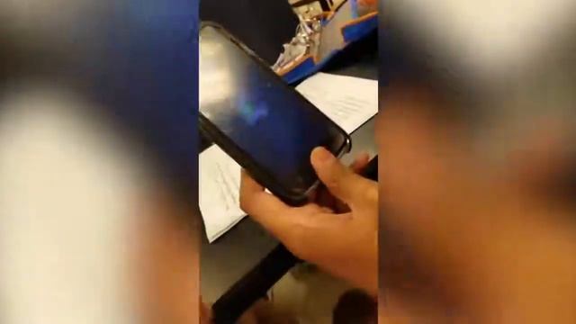clash royale legendary card opening reaction(girl start crying) смотреть онлайн