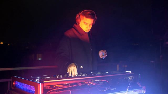 Footshop x Filling Pieces: DJ set by Guillaume Philibert смотреть онлайн