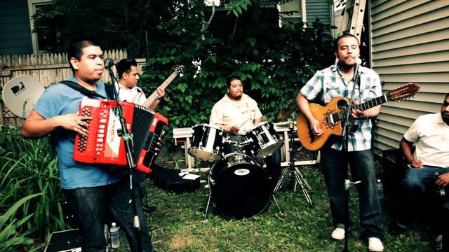 Hermosa Tirana Roland FR-18 смотреть онлайн