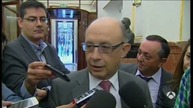 Cristobal Montoro: "El PP tiene que levantar la cabeza" смотреть онлайн