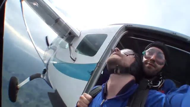 Tandemsprung Von Marc Felix Bei Skydive Nuggets In Leutkirch