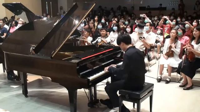 Duel Of The Bumblebees 杜松庭&甘霖（Angus TU & Joseph Kan) 彈奏大黃蜂