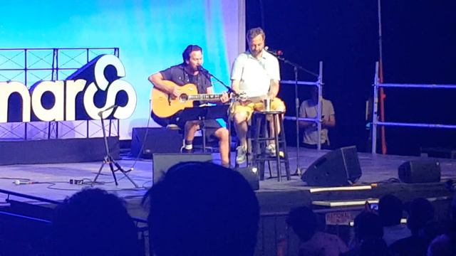 Judd Apatow and Eddie Vedder tribute to Gary Shandling at Bonnaroo 2016 смотреть онлайн