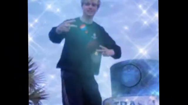Stop hating on Karl! (Flash warning) смотреть онлайн