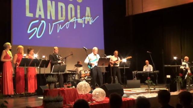 Manzanilla, tulkitsee Janne Nietula Tango-Landolan säestyksellä смотреть онлайн