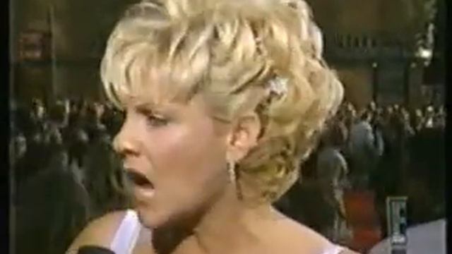 Mimi Torchin Interviews Kim Zimmer at E! 1999 Daytime Emmy Pre Show смотреть онлайн