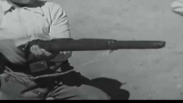 Che Guevara Presenta Al General Líster.wmv