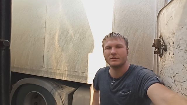 Дальнобой.48 / Мои впечатления о легенде Freightliner FLB после первого рейса. Устроил барбекю-пати! смотреть онлайн