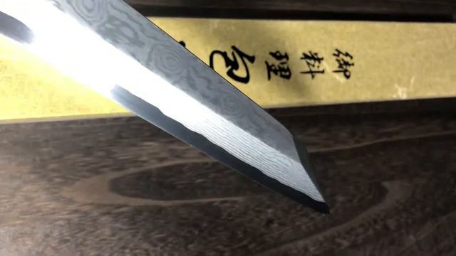 Yoshihiro Aogami No.1 Damascus Suminagashi Kiritsuke-Yanagiba(Sashimi) Knife смотреть онлайн