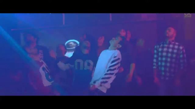 Andiamo a comandare (officiel video) смотреть онлайн