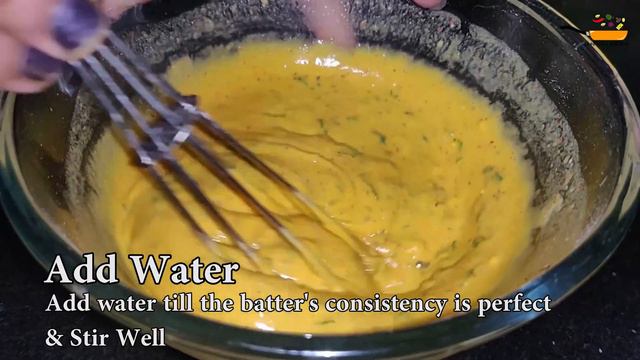 Crispy Potato Pakoda Without Soda | सोडा न घालता कुरकुरीत बटाटा भजी | Batata Bhaji | Aloo Bhajiya смотреть онлайн