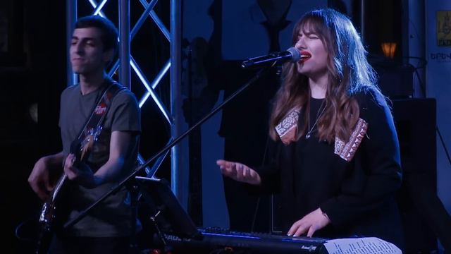 Garik & Sona - mot ari (live at Aznavour square) HD смотреть онлайн