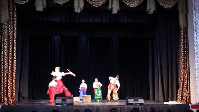 "Як козаки куліш варили " Ансамбль народного танцю "Калинонька" смотреть онлайн