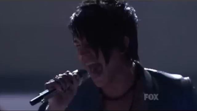 Adam Lambert- Black or White смотреть онлайн
