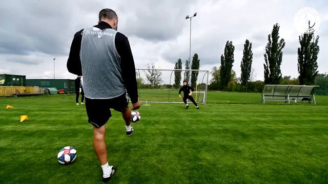 TRÉNINK | Brankáři Bohemians trénovali před kamerou смотреть онлайн