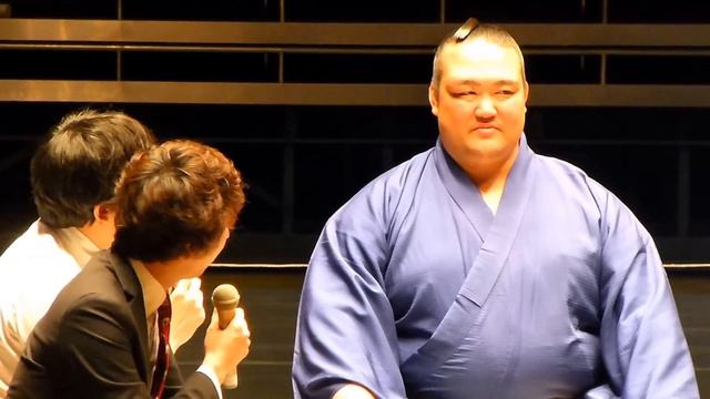 中学時代は技巧派投手！(自己申告)な稀勢の里、琴奨菊、豪風トークショー 前半（2015年5月2日　二所ノ関一門トークショー） смотреть онлайн