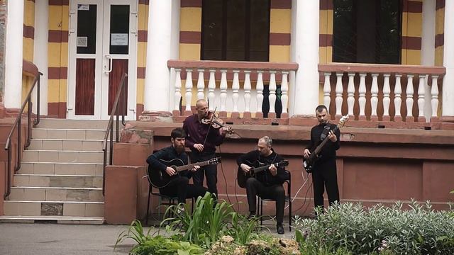 Jango Blues - Евгений Губань,Максим Шпак,Евгений Гудков,Андрей Аргиров (cover). смотреть онлайн