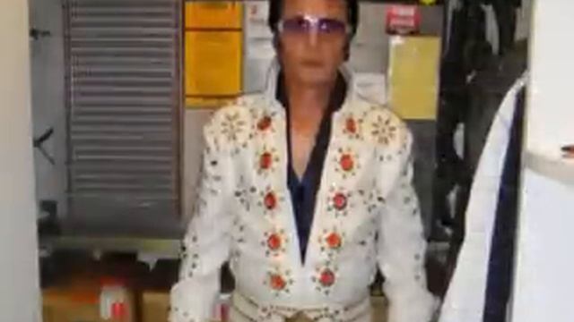 Merry Christmas From Al Morgan - Elvis In Oz смотреть онлайн