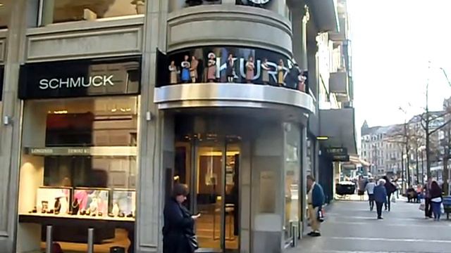 поющие танцующие часы на Банхофштрассе смотреть онлайн