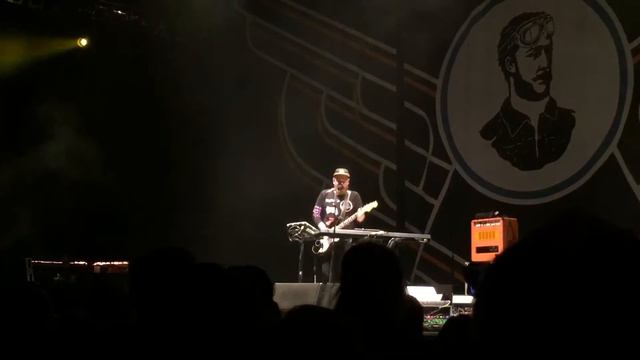 Jack Garratt - Worry @ Sheffield Motorpoint Arena 29/11/2015 смотреть онлайн