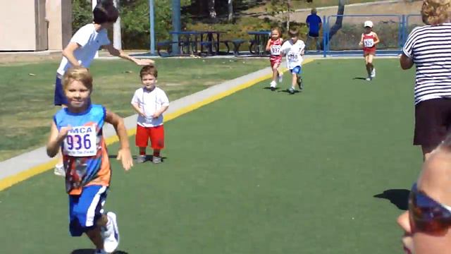 Kelli, Daniel & Will 2011 Run in the Parks 1/4 mile 4-6 yr olds finish смотреть онлайн