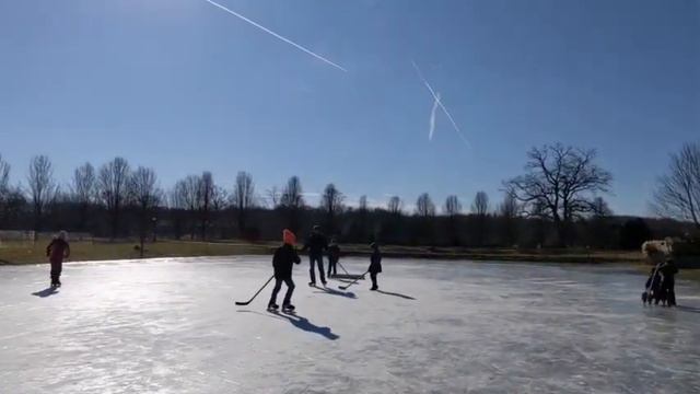 У бабушки в деревне ( видео Клемент Л.(Лешкевич)) смотреть онлайн