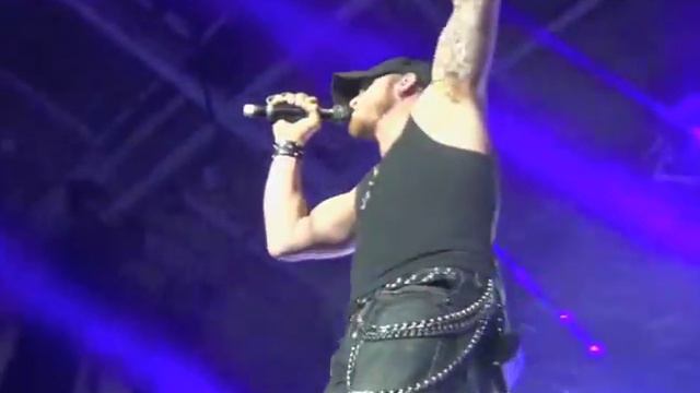 Brantley Gilbert | Read Me My Rights (Live) смотреть онлайн