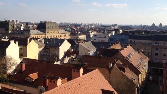 Zagreb, Gornji grad u subotnje poslijepodne. смотреть онлайн