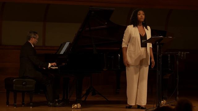 RUTH CRAWFORD SEEGER: White Moon смотреть онлайн