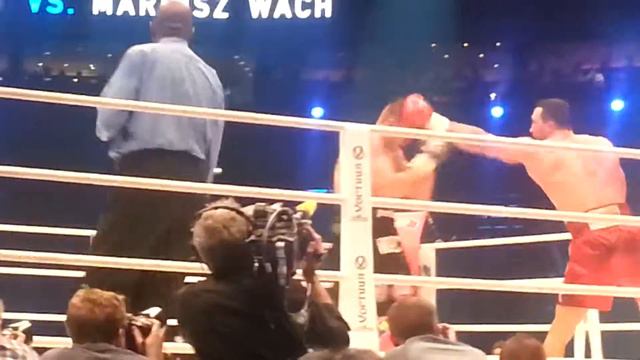 Wladimir Klitschko vs. Mariusz Wach Round 9 from 10.11.12 смотреть онлайн