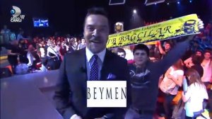 Красивая турецкая певица  Hadise