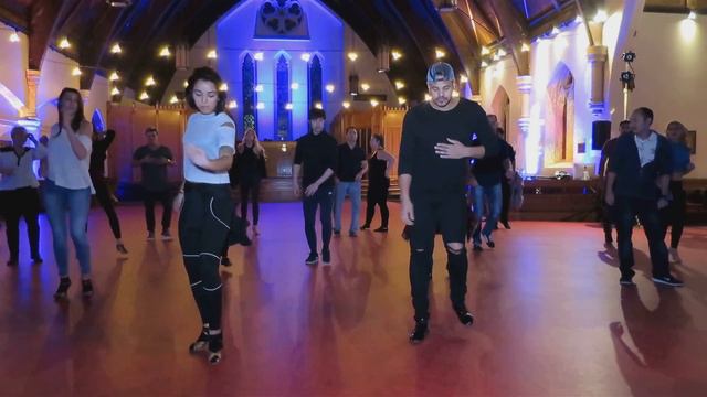 Fausto Felix (N.Y.) (Bachata Workshop) at the Illuminights on November 17 2017 смотреть онлайн