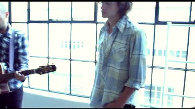 Sean Kangataran - "Don't Bet On Beauty" (Live Acoustic) смотреть онлайн